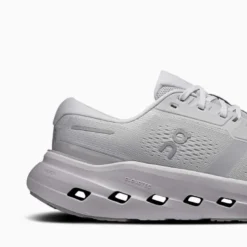 Zapatillas ON Gris Cloudrunner 3